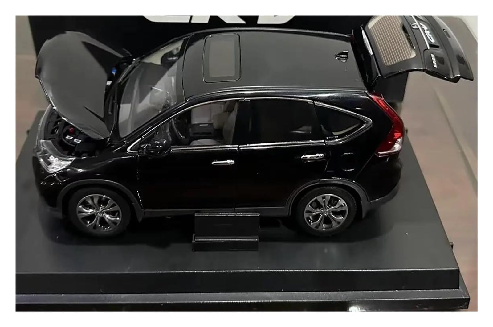 Metallo Scala Replica 1 18 per Dongfeng Honda CRV quarta generazione 2012 modello auto lega pressofusa serie decorazioni per la casa Hobby Veicoli Giochi Set