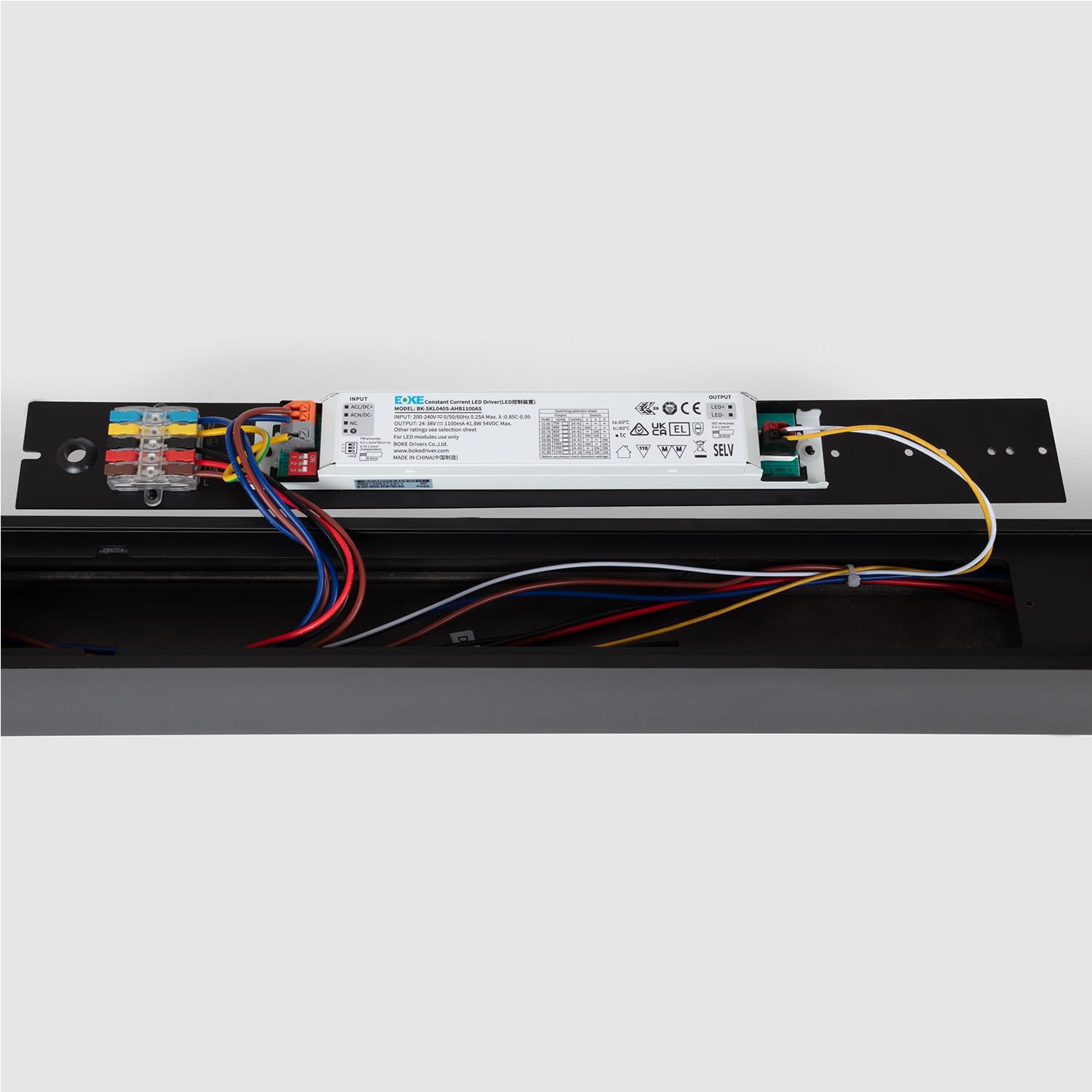 LEDKIA Barra Lineal LED 150 lm/W High efficiency LUXOR PRO Negro 40 W 120 c