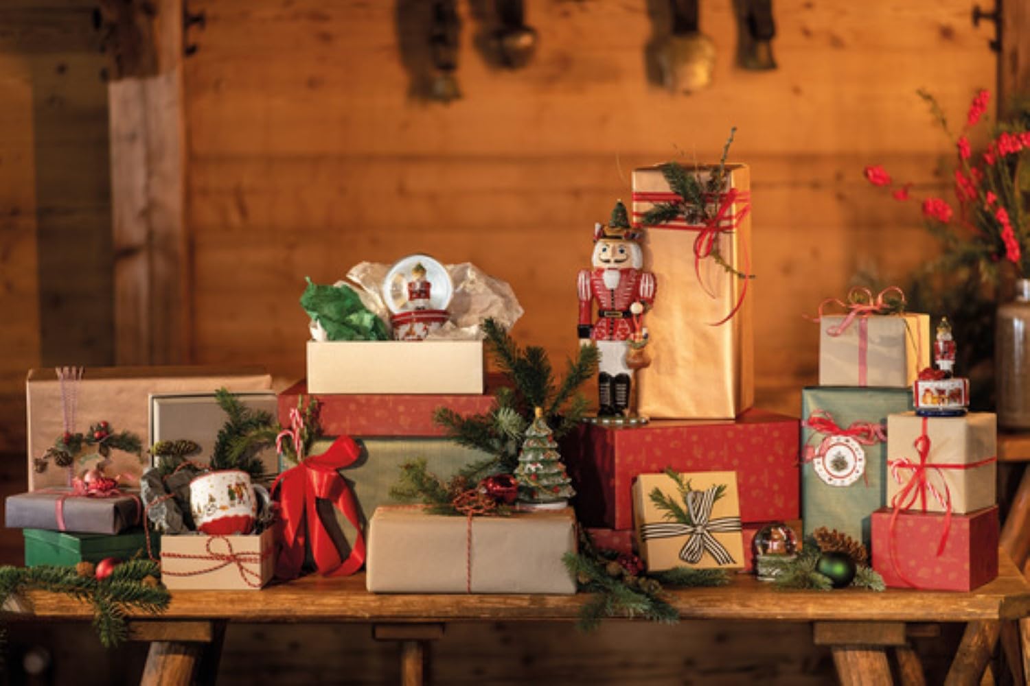 Villeroy & Boch - Nostalgic Melody Nussknacker Drehend Bunt, Weihnachtsdeko, Spieluhr Weihnachten, Music Box, Deko Modern, Tischdeko, Dekoartikel Xmas, Weihnachten, Porzellan, Metall, Kunststoff