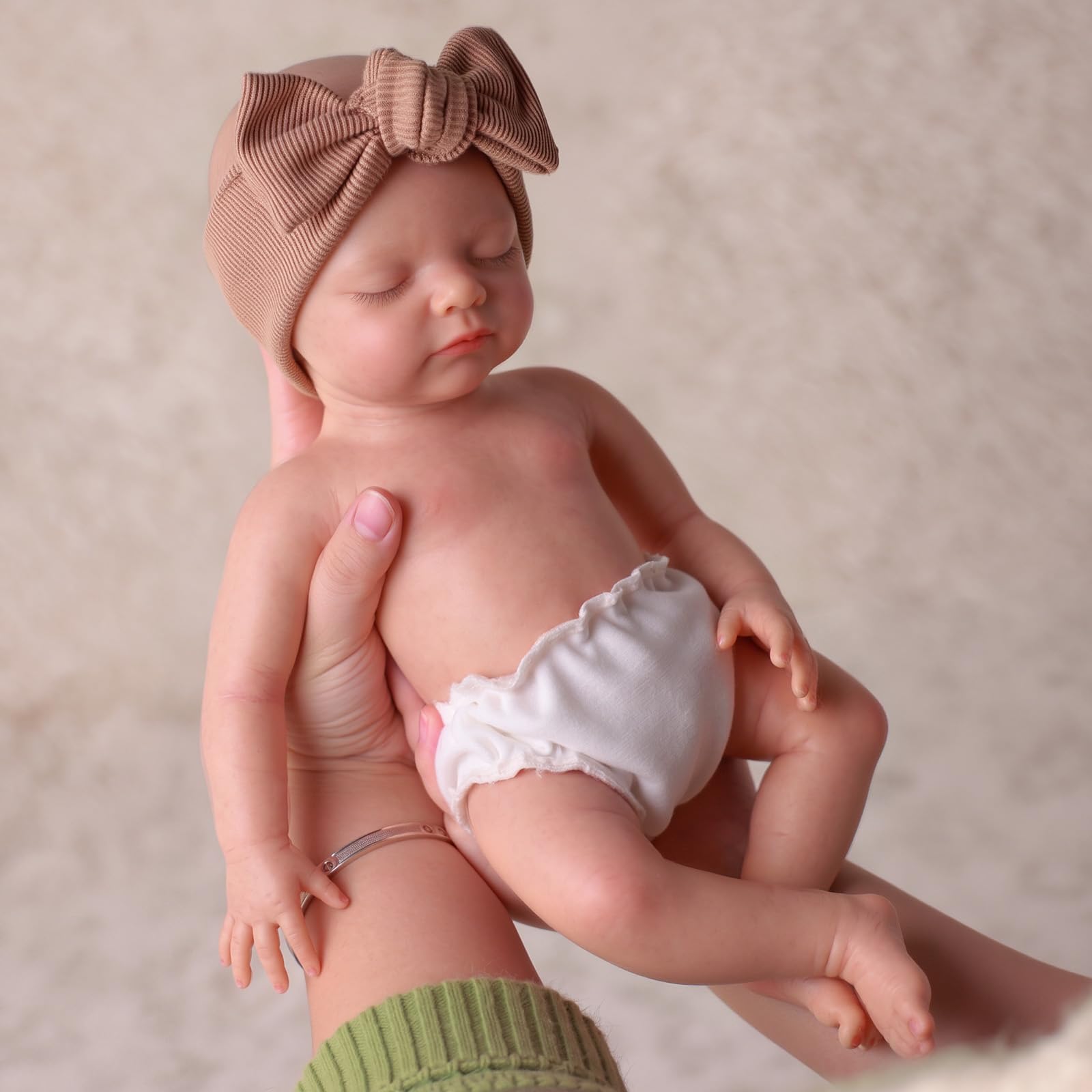 BABESIDE Reborn Bambola in Silicone - 40 cm Bambole Femmina Realistiche Realizzata a Mano - Bambina Neonata Completa di Fascia, Vestiti e Scatola, Adatta a Bambine dai 3 Anni+ - 2