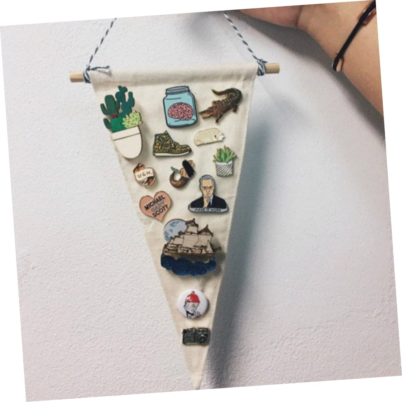 NUOBESTY Banner Display Pendant 2 Pack Decorative Hanging Badge for Party Wedding Black s