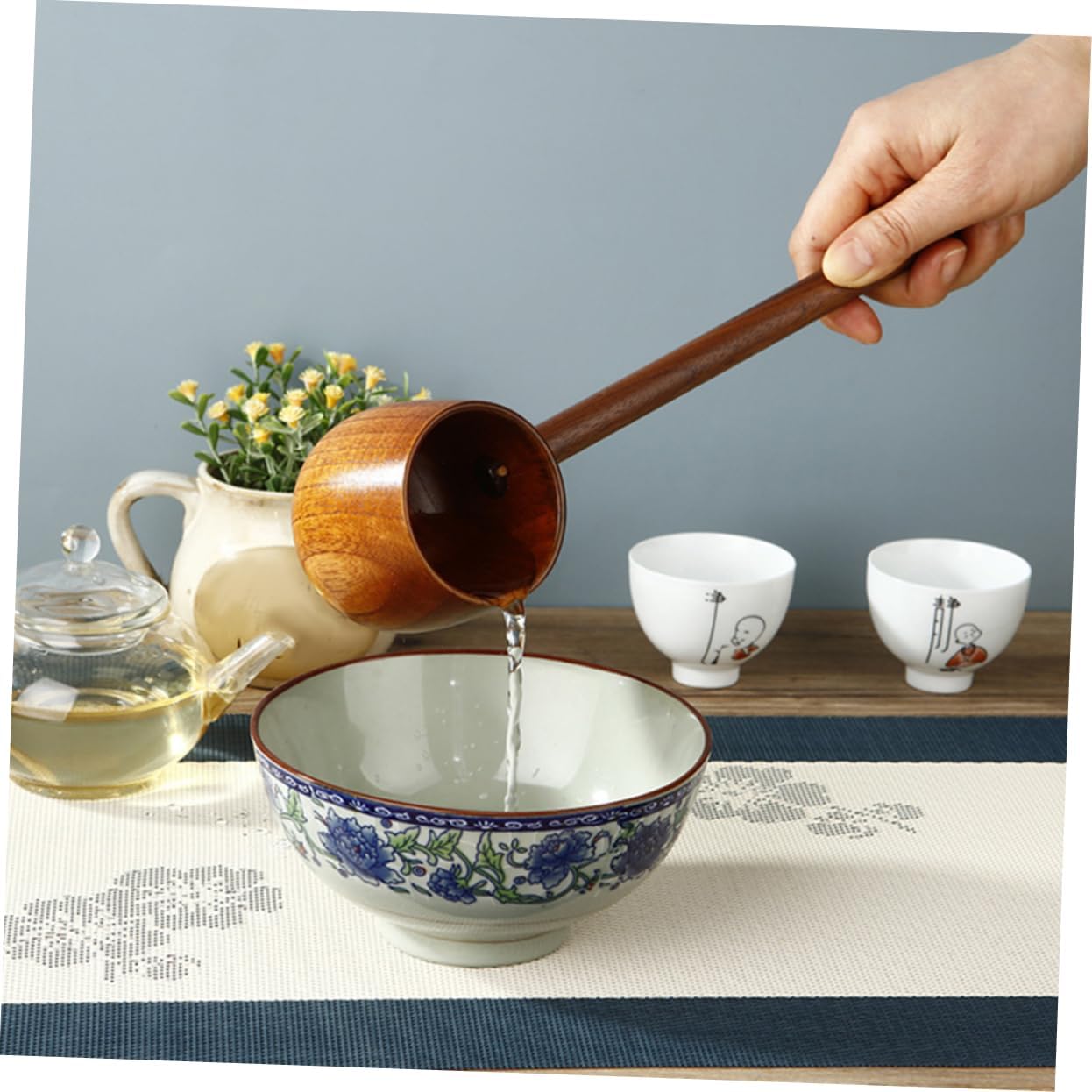 Water Dipper Ergonomic Long Handled Ladle for Kitchen Outdoor Use Compact Design for Easy Storage for Cooking Wine Lovers