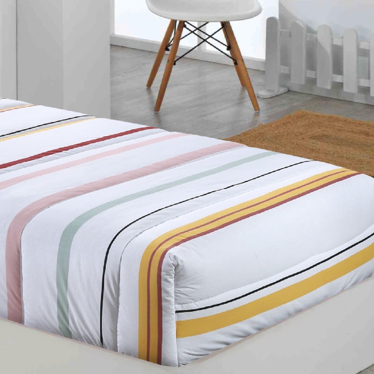 Edredon Ajustable Relleno 350gr Tejido Algodón y Poliester Modelo Xabia Color Único Talla Cama 90