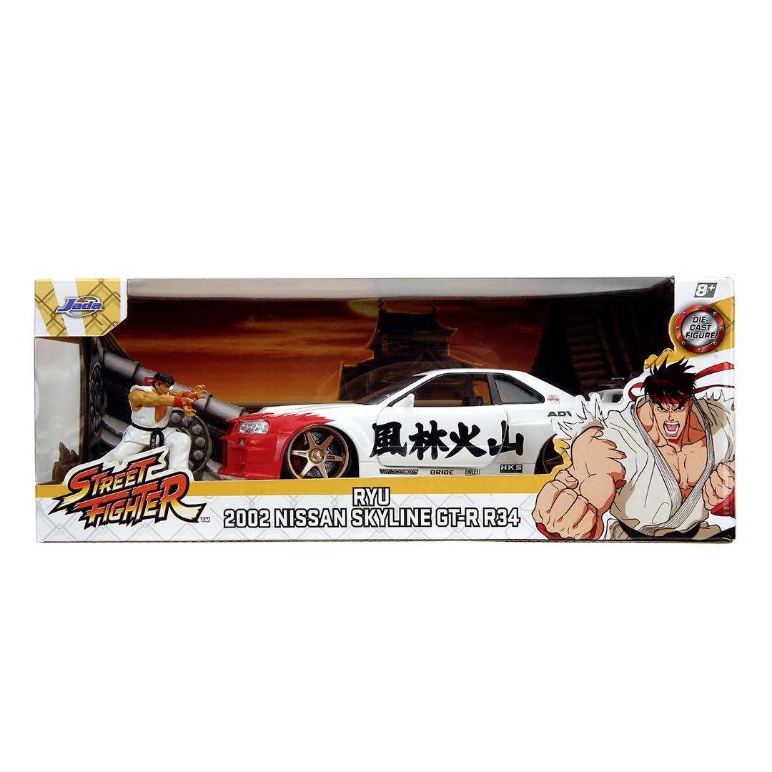 Jada Toys - Street Fighter Nissan Skyline GTR R34 con personaggio Rye, modello auto in metallo, 1:24, porte, bagagliaio, cofano apribile, 19 cm, per fan e bambini dagli 8 anni in su