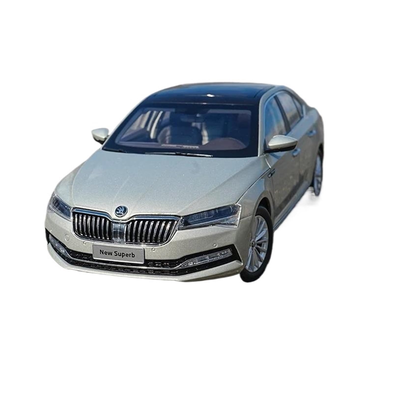 Metallo Scala Replica 1 18 Per SKODA SUPERB Modello Di Auto In Lega Pressofusa Veicoli In Metallo Simulazione Collezione Decorazione Hobby Veicoli Giochi Set