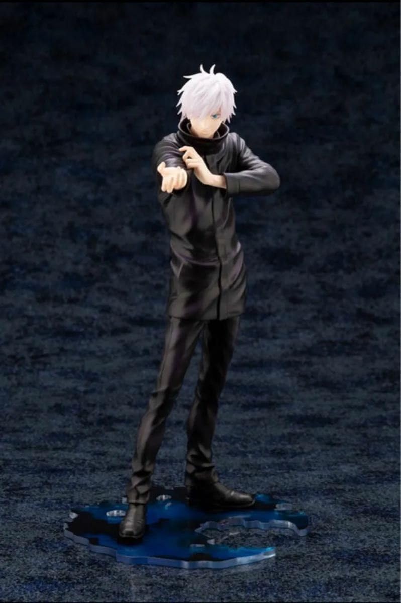 Amazon.co.jp: 呪 術 廻 戦 五条悟 フィギュア 18 : ホーム＆キッチン