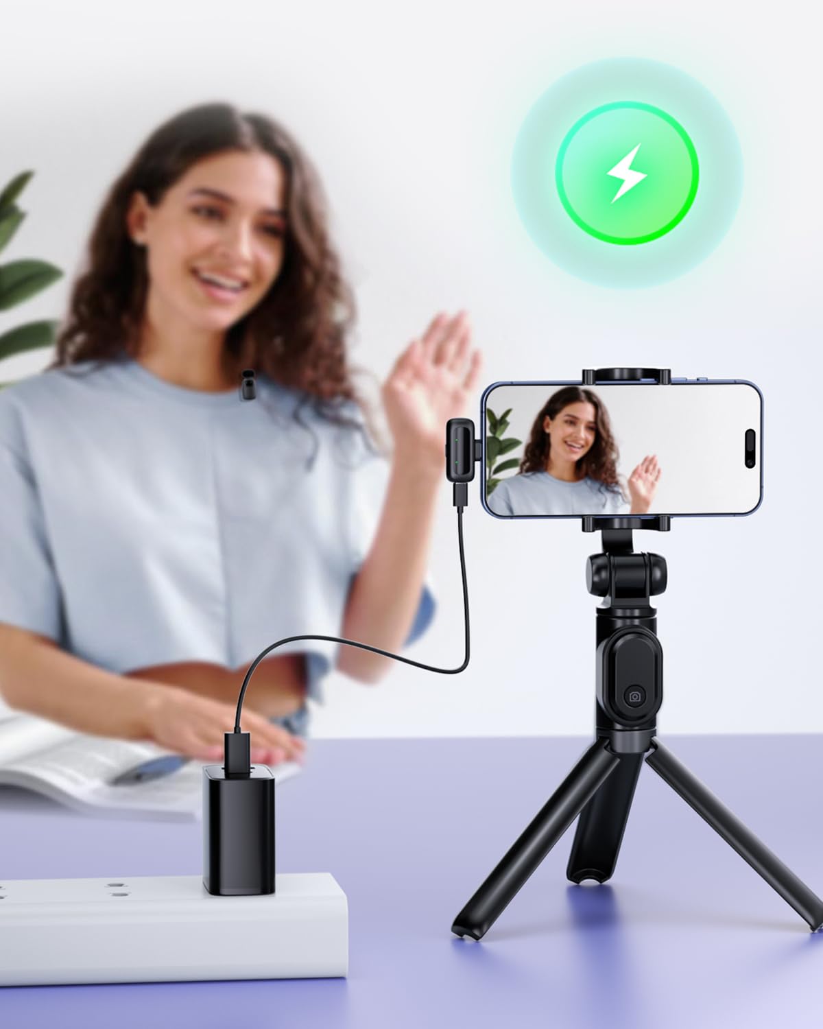 Microfono lavalier wireless per iPhone/fotocamera/laptop con custodia di ricarica, riduzione del rumore di terzo livello, durata della batteria 30H, microfono da bavero wireless per