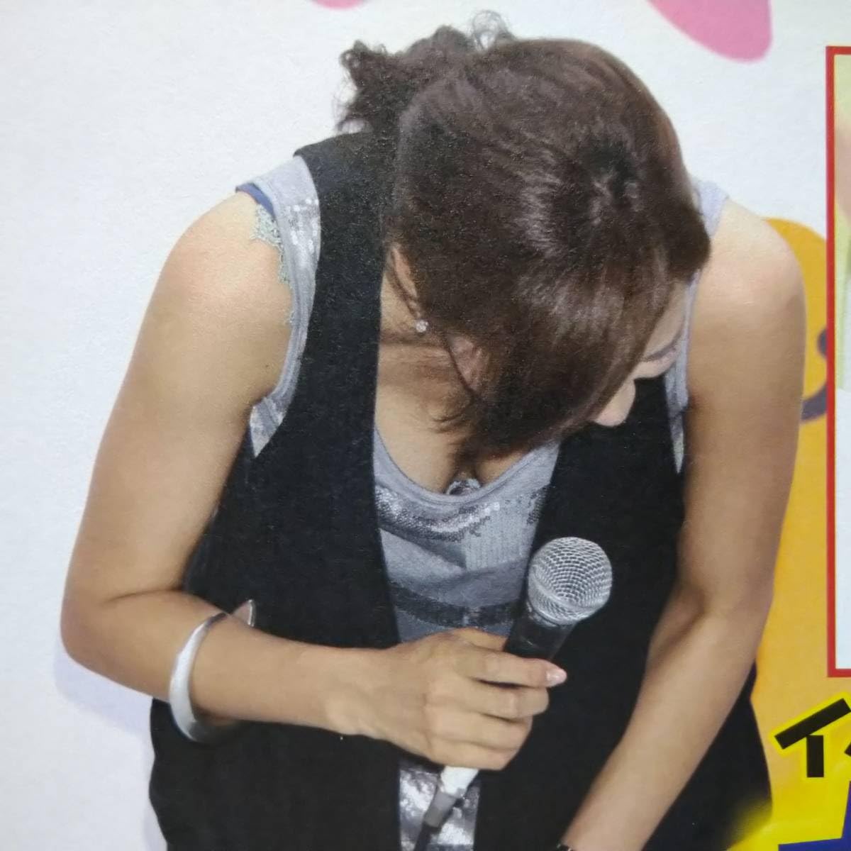 女子アナ 谷間 Amazon.co.jp: ◎お宝ハプニング~女子アナ杉上佐智枝森葉子☆小林悠☆佐藤渚☆細貝沙羅☆山崎夕貴 平成#おっぱい谷間#プリケツ#食い込み切抜2p : おもちゃ