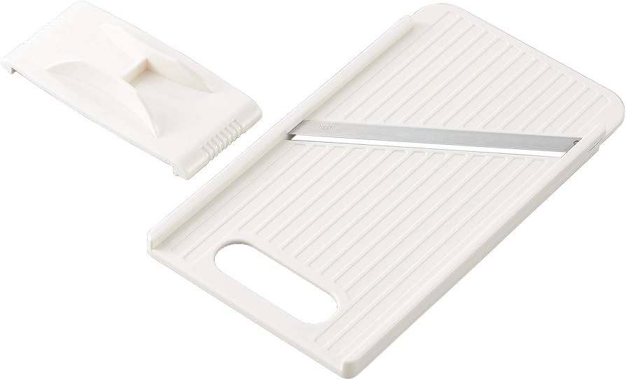 Amazon.com: Yoshikawa SJ2956 Slicer with Safety Holder, Julienne