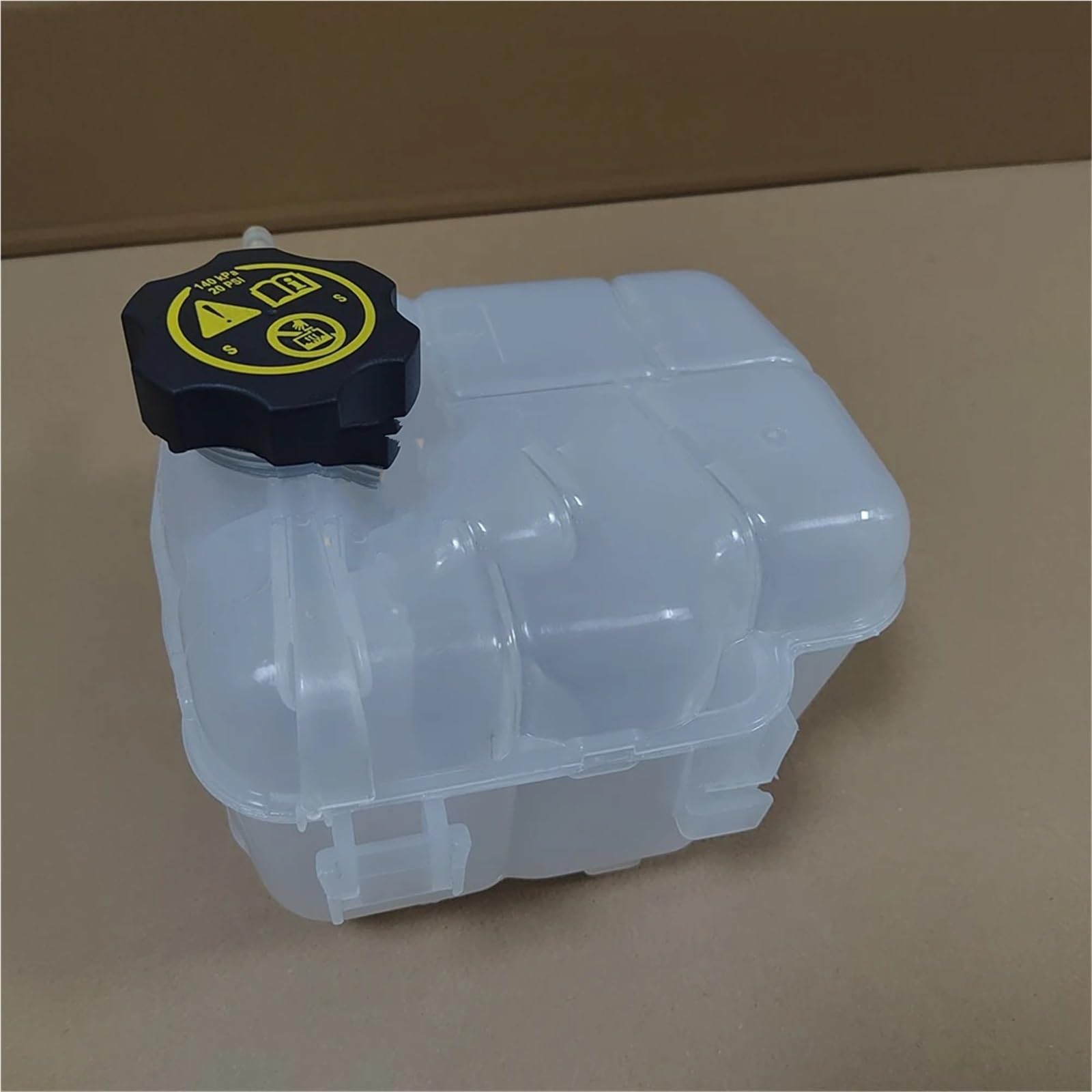 Zestaw Chłodzący Dla Buicka Pasuje do Cascady Pasuje do Chevroleta Zbiornik płynu chłodzącego 13256825 13465094 13256823 13393368 603-383 podkładka termiczna