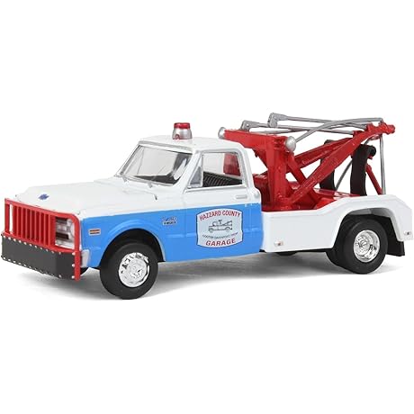 Greenlight Dukes of Hazzard General Lee 1/64 Scale C-30 Dually Wrecker