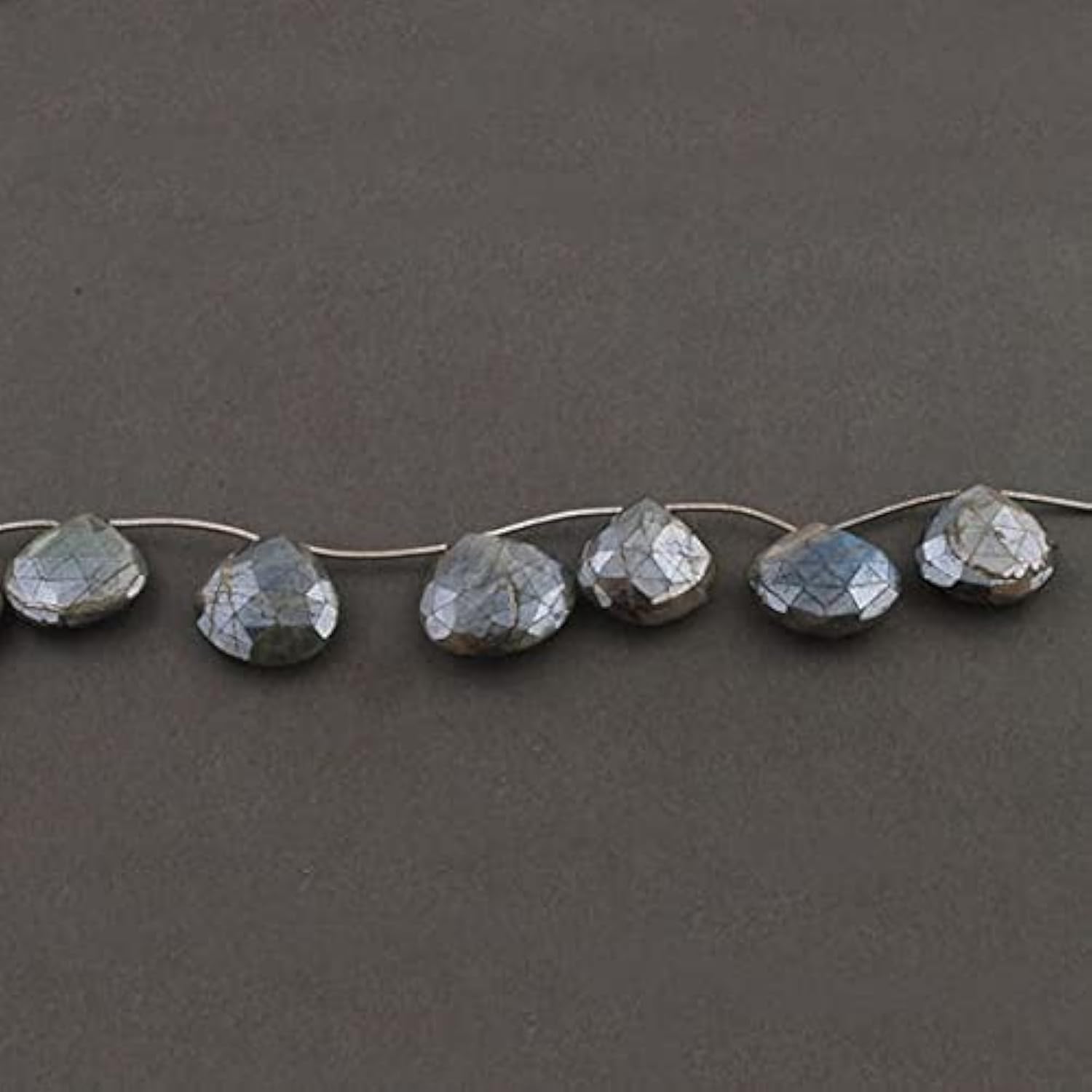 Perles labradorite argentée grand format en cœur pour réparer et personnaliser vos bijoux ternes