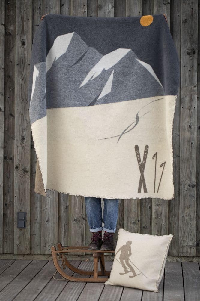 David Fussenegger Kuscheldecke Ski&Spuren 150x200cm Flauschige Sofadecke aus Recycling-Baumwolle nachhaltig produziert ÖkoTex100 GRS Made in Austria Farbe Grau