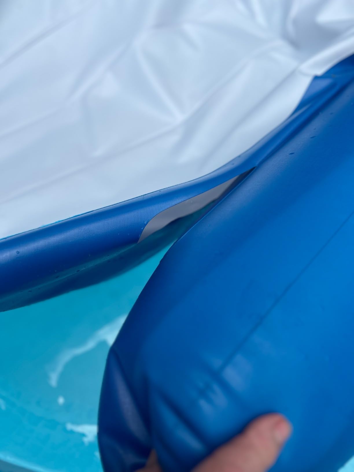 Intex 58894EU - Aufblasbare Luftmatratze mit 18 Löchern und Kopfkissen Intex 58894EU - Aufblasbare Luftmatratze mit 18 Löchern und Kopfkissen