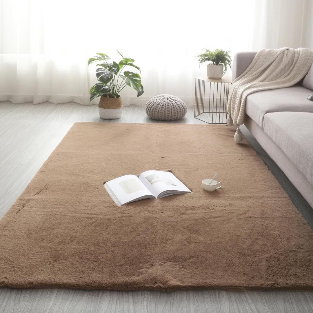 GGBOND Luxury Faux Rabbit Fur Carpet 60x120cm Thick Shaggy Plush Rug Anti-Shedding Hypoallergenic Non-Slip for Nursery Kids Play Pet Friendly Home Decor Beige