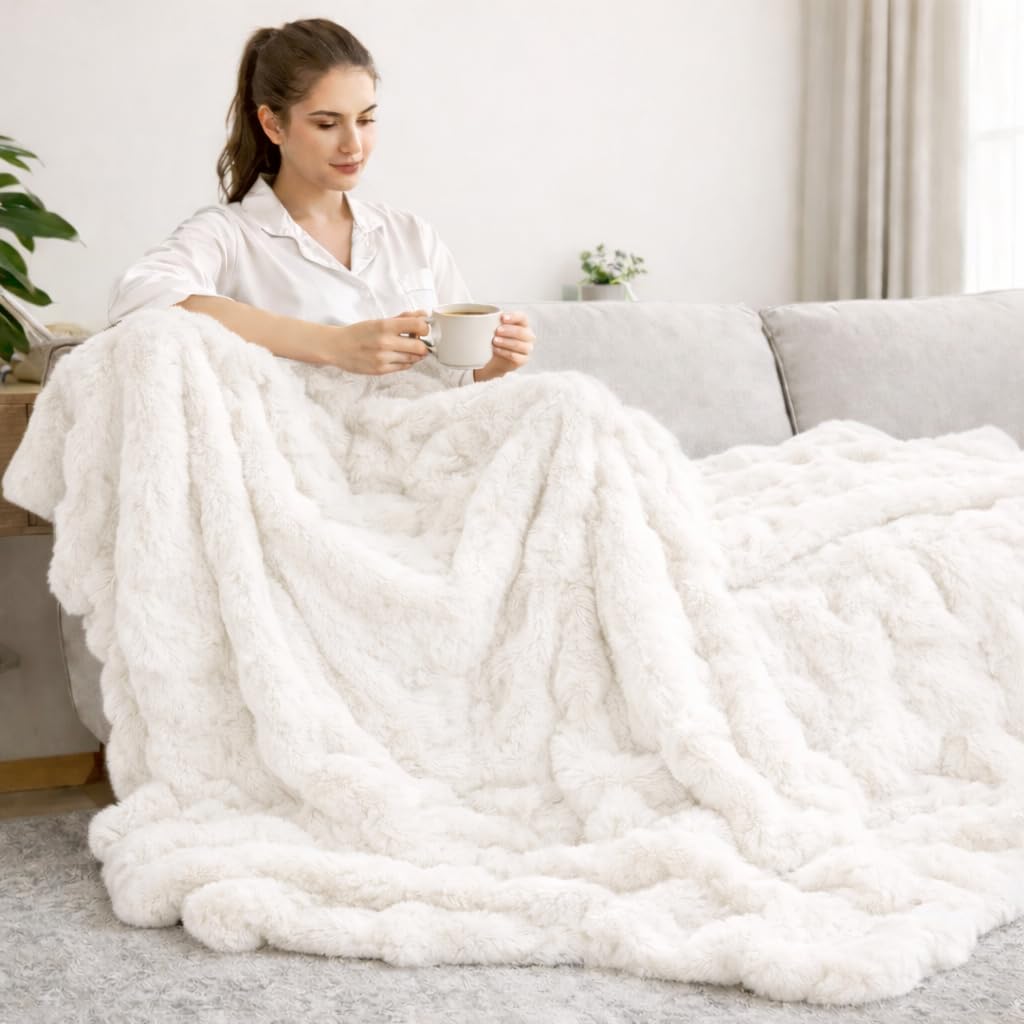 Ghouse White Twin Blanket, Soft Faux Fur Twin Blankets for Women 60"x80"