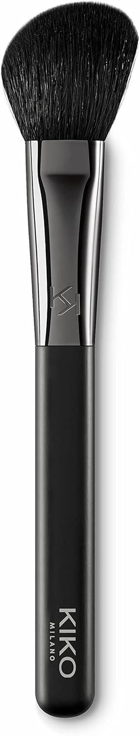 KIKO Milano Face 10 Blush Brush | Brocha De Corte Oblicuo Para Coloretes, Polvos Bronceadores E Iluminadores, Fibras Naturales
