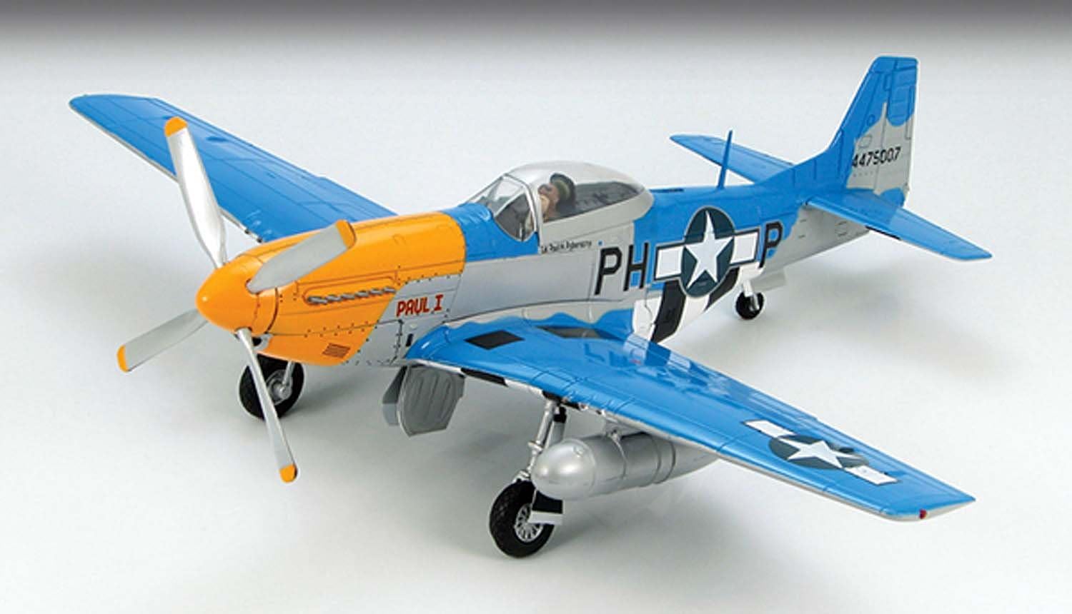 Signature Series Hobby Master, Paul I Paul Poberezny P-51D Mustang Auto-Signed, 1:48 Limited Edition Die Cast Model