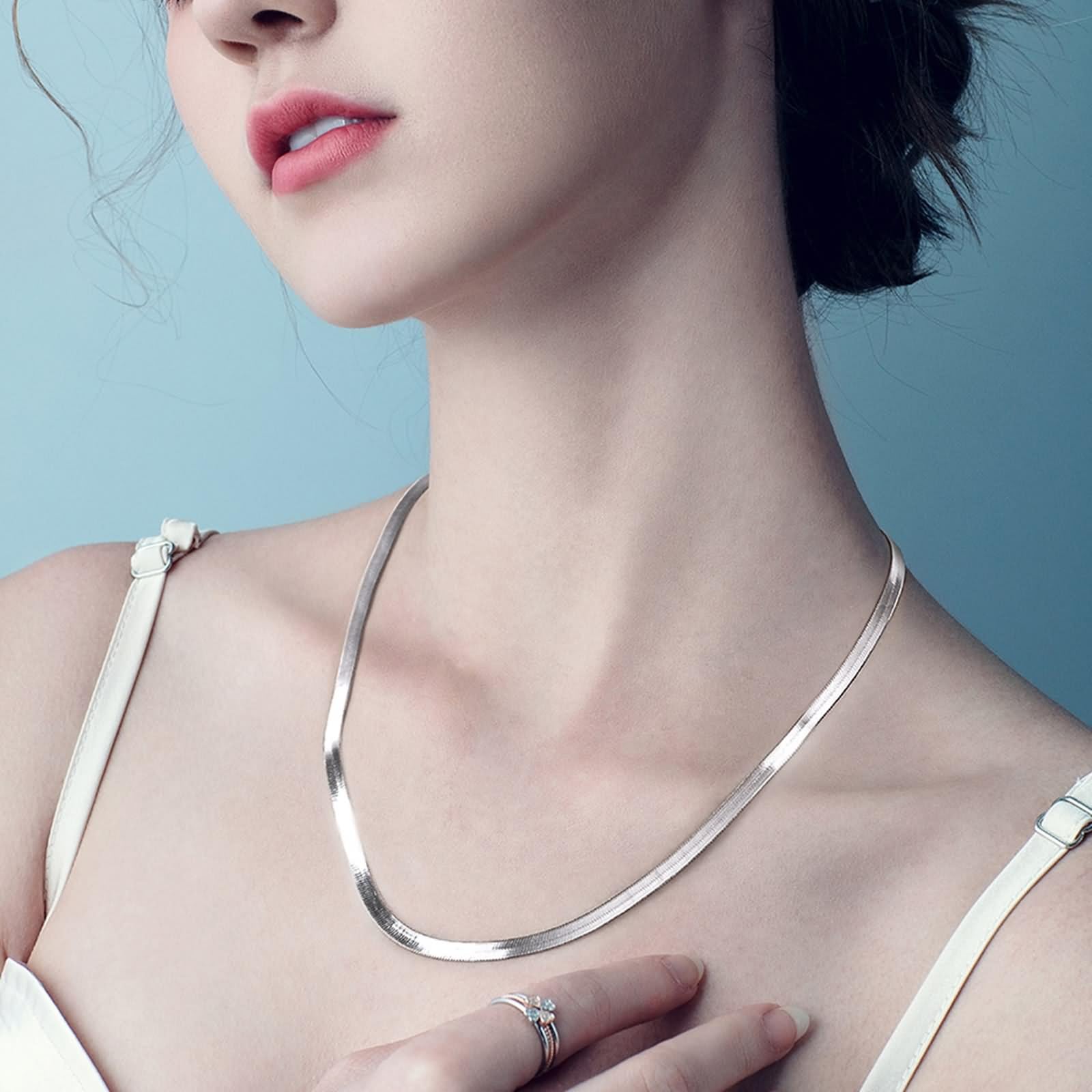 Collares para mujer a la moda, collar de cadena pequeña simple de 4,5 mm de ancho, cadena de serpiente de plata de ley