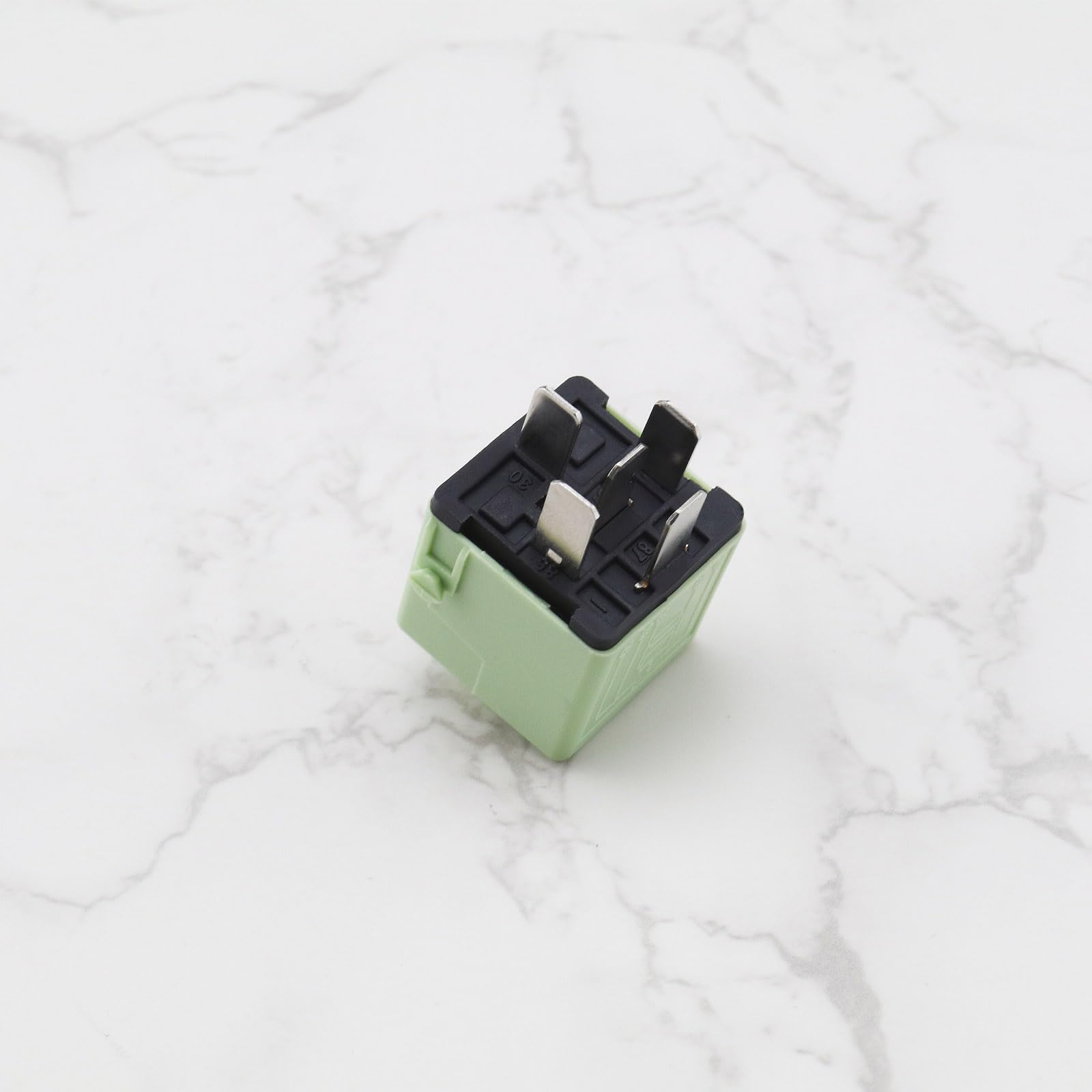 Relè Multiuso per Pompa dell'Aria per Auto, relè 61368373700 12 V relè automobilistico Compatibile con BMW Serie 1 E81 E87 E88 E82 F20 E87 LCI, Bianco Verde