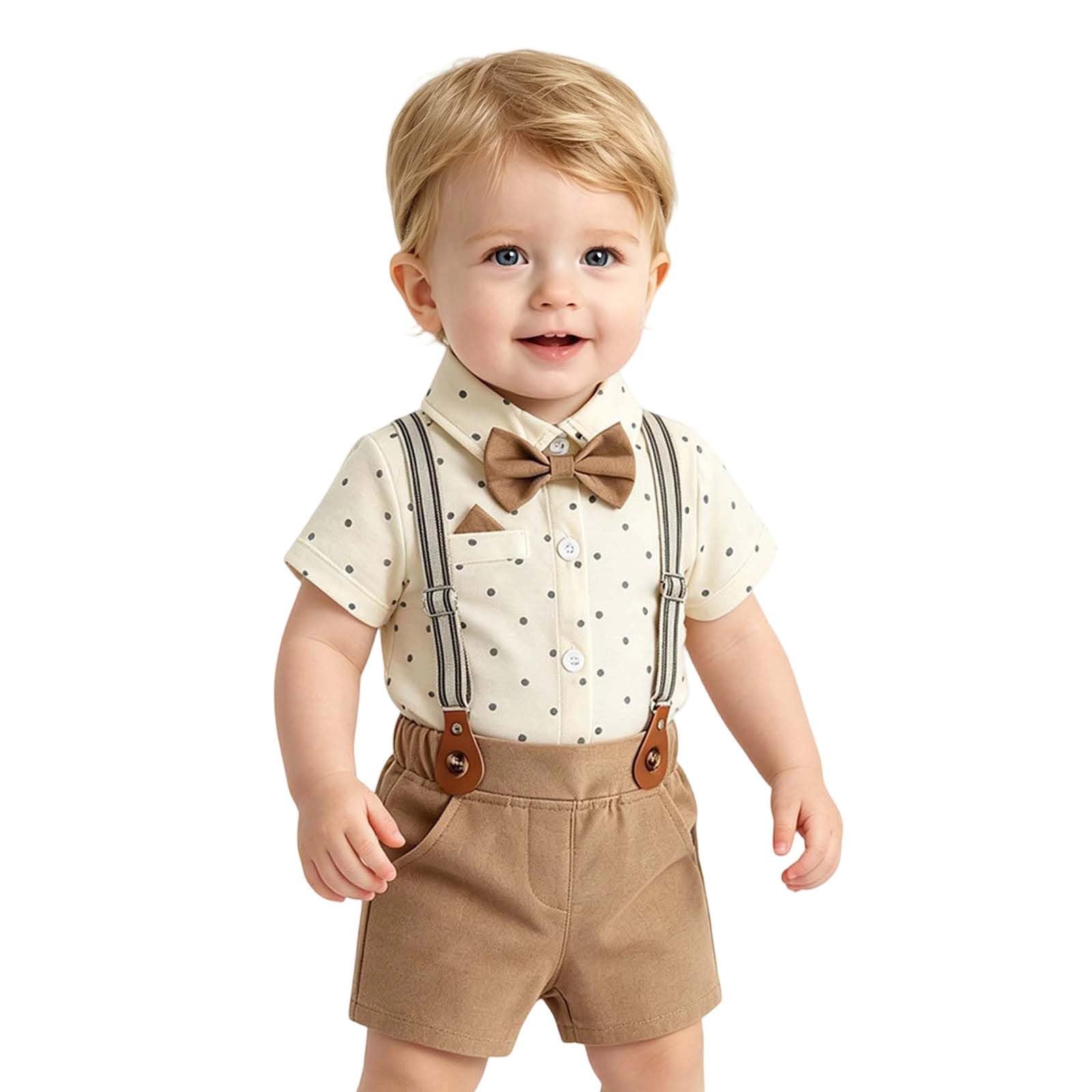 Maglietta e shorts con bretelle, set gentiluomo morbido per neonato.