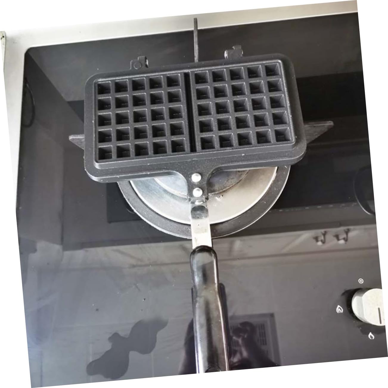 Lurrose Stampo per Waffle Facile da Pulire e Resistente al Forno in Alluminio Pressofuso Nero per Dolci Fatti in Casa e Colazioni Gustose