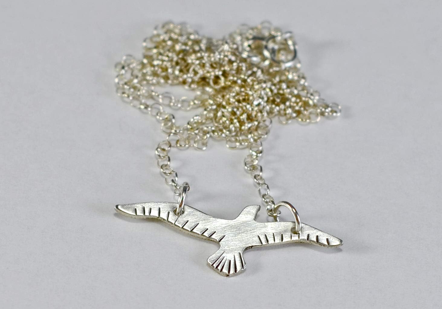 Dainty Feather necklace in solid 925 sterling silver - Image 2