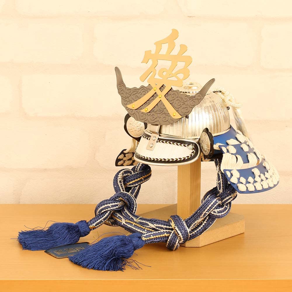 五月人形 5月人形 武将 Amazon | 五月人形 兜飾り コンパクト 武将13号兜 直江兼続 カラー