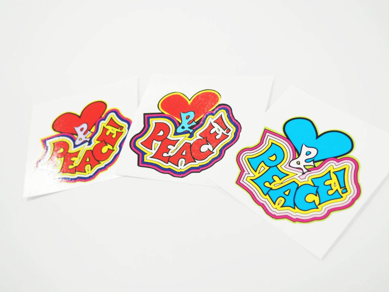 Amazon.co.jp: maniaccollections ラブアンドピース ステッカー love