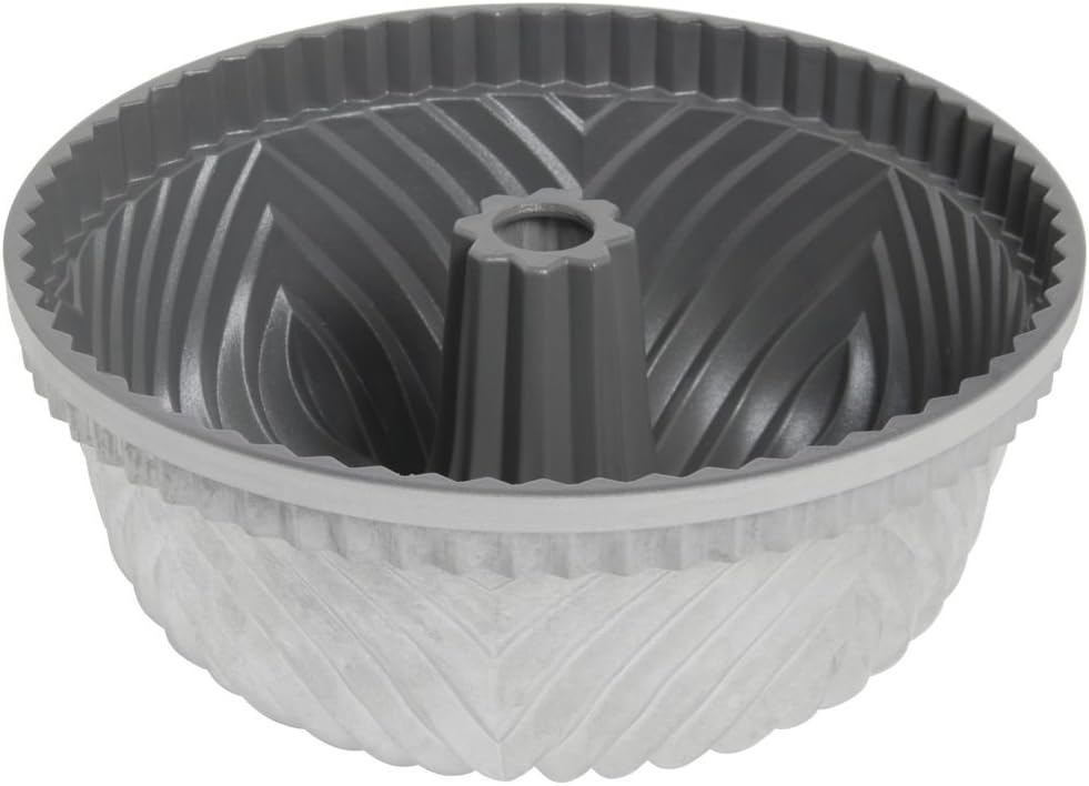 Nordic Ware Bundt Pan Bavaria 10-Cup