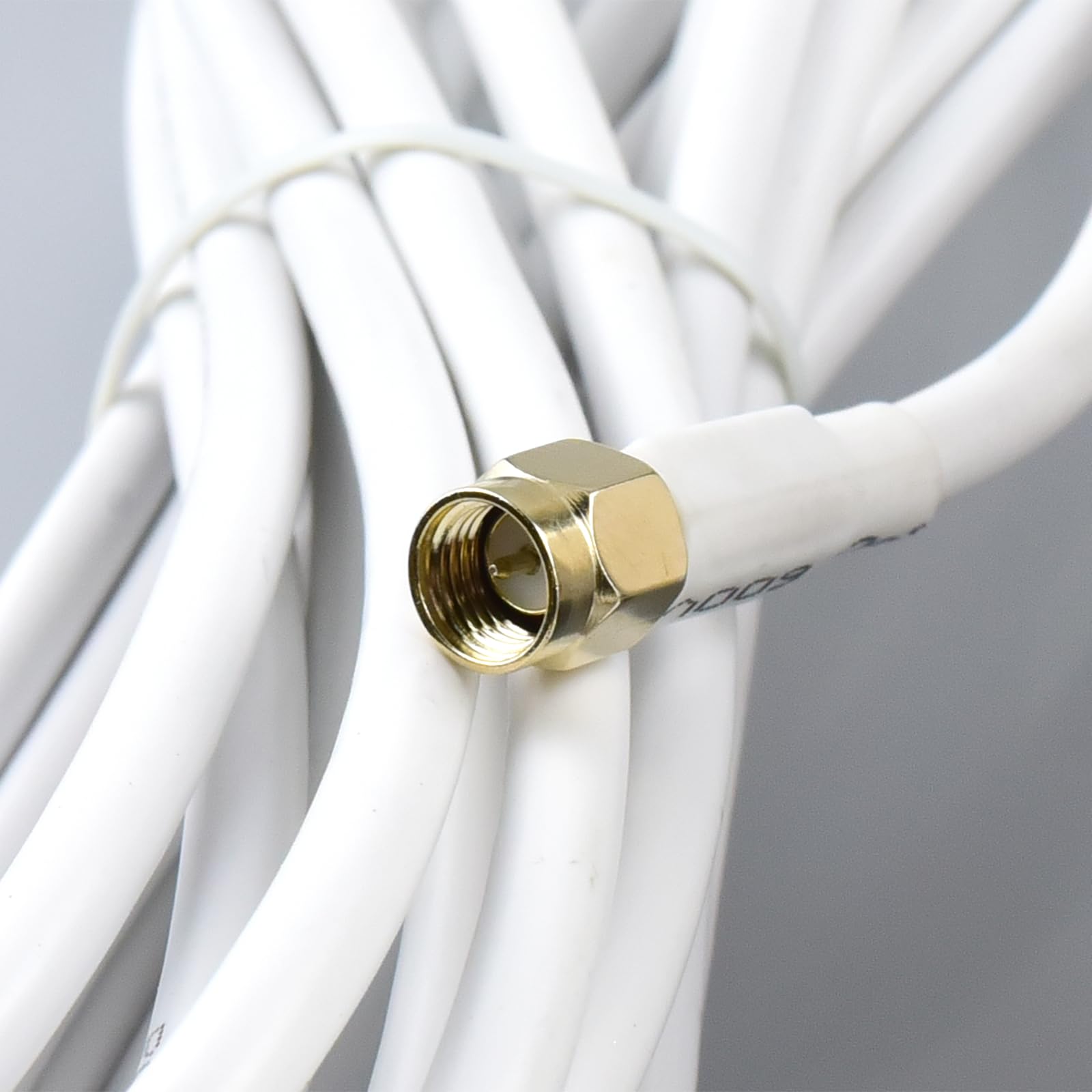 Antenne 5G Extérieur 10dBi 600-6000 MHz SMA mâle 5M für Router | Antenne 4G LTE Directionnelle mit Câble RG58 pour Routeurs, Modems, Gateways, CPE, Außenanwendungen.