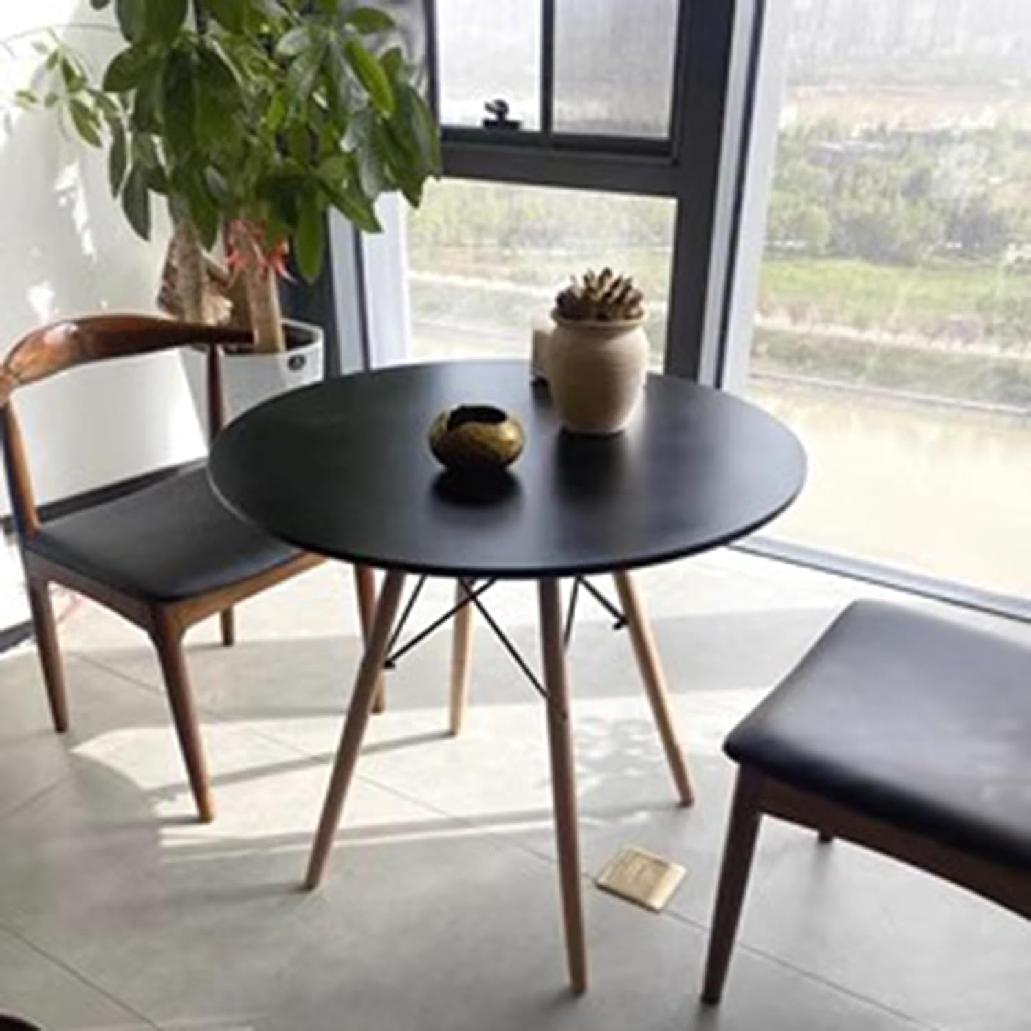 Aimery Office End Table Simple Negotiation Table,Round Sofa Side Table with 4 Wooden Legs, Coffee Table for Dessert Shop Office Study Room (Color : Black, Size : 70 * 75CM)