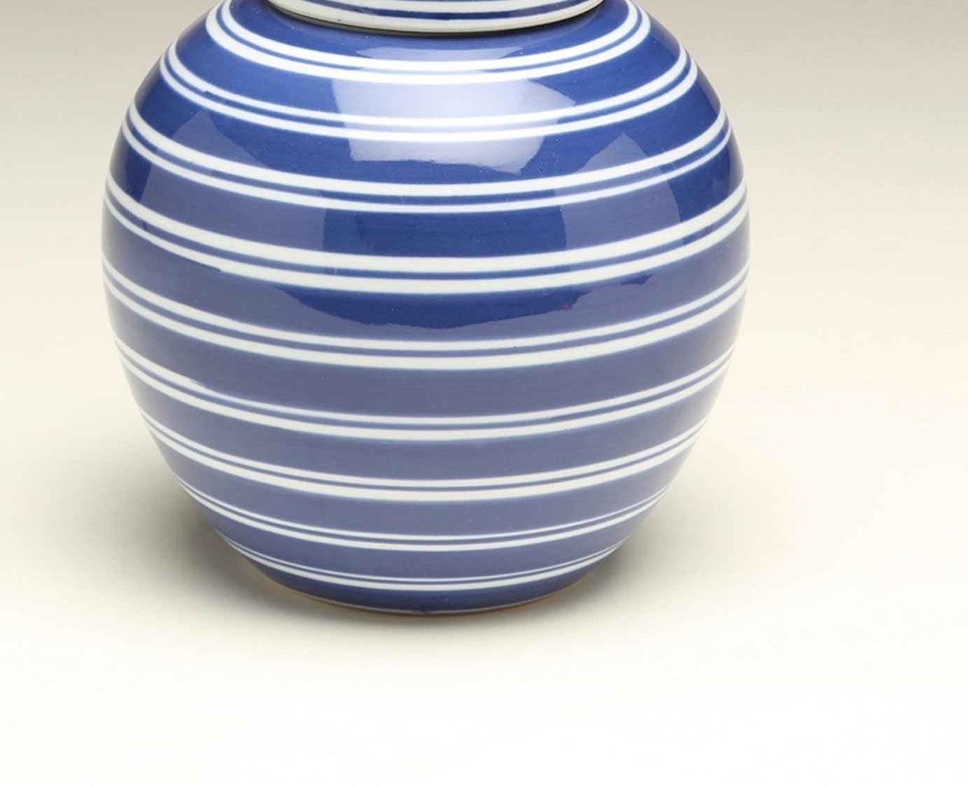 AA Importing 59956 Blue & White Ceramic Ginger Jar