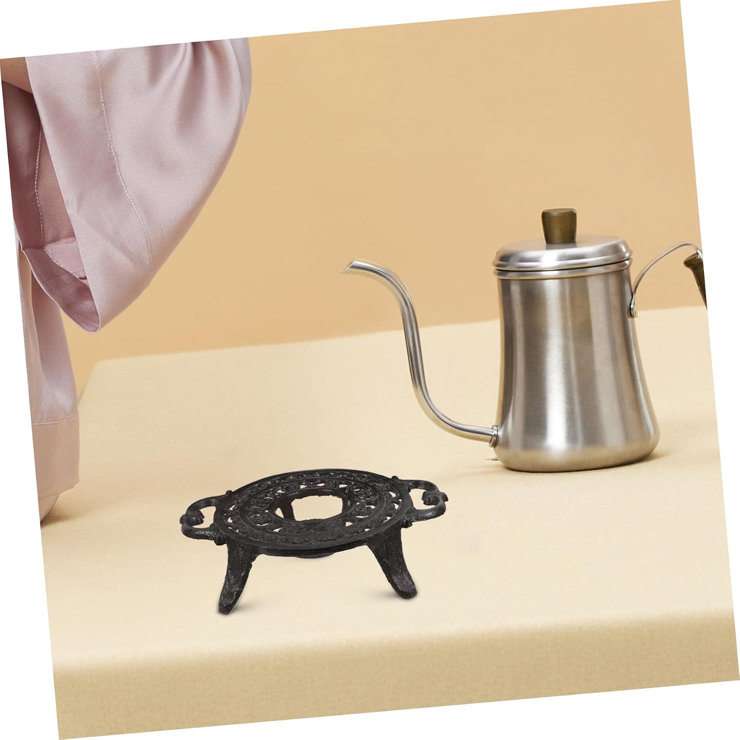 HEALLILY Cast Teapot Warmer with Tripod Stand for Tea Coffee and Elegant Candle Holder Design for Home Office Superior Heat Retention and Stable Use