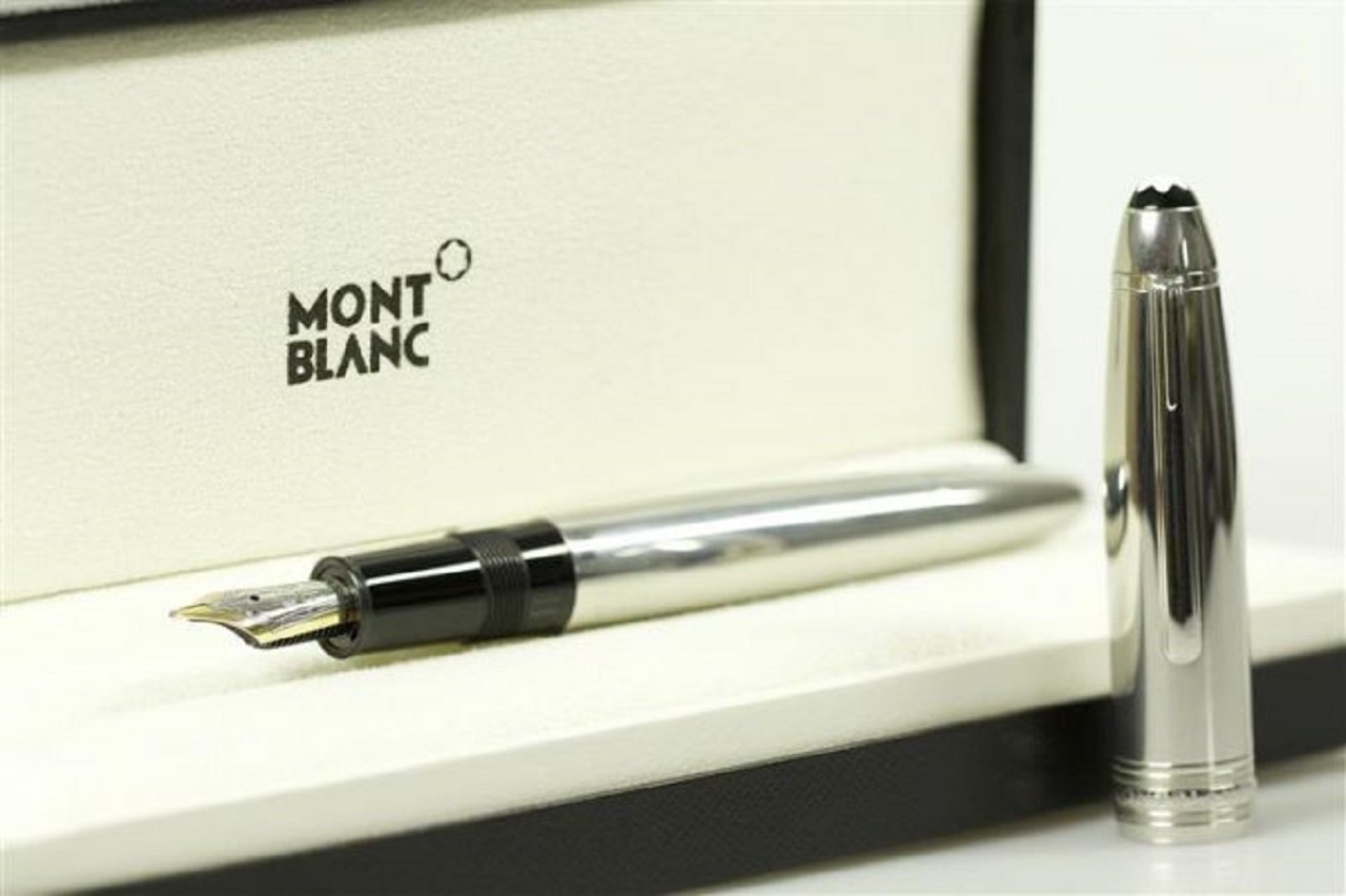 Montblanc Meisterstück Solitaire Le Grand Stainless Fountain Pen 23146