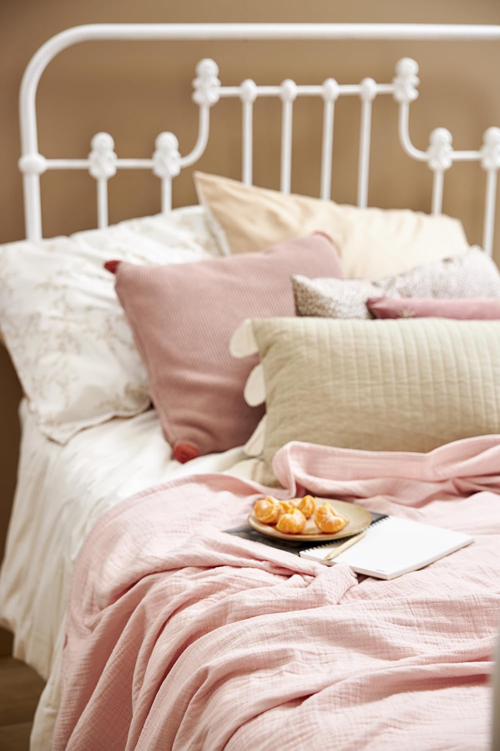 Meyco Home Uni Decke, pre-Washed Musselin (aus 100% vorgewaschener, hydrophiler Baumwolle, absorbiert Feuchtigkeit, atmungsaktives und weiches Material, Größe: 140 x 200 cm), Soft Pink