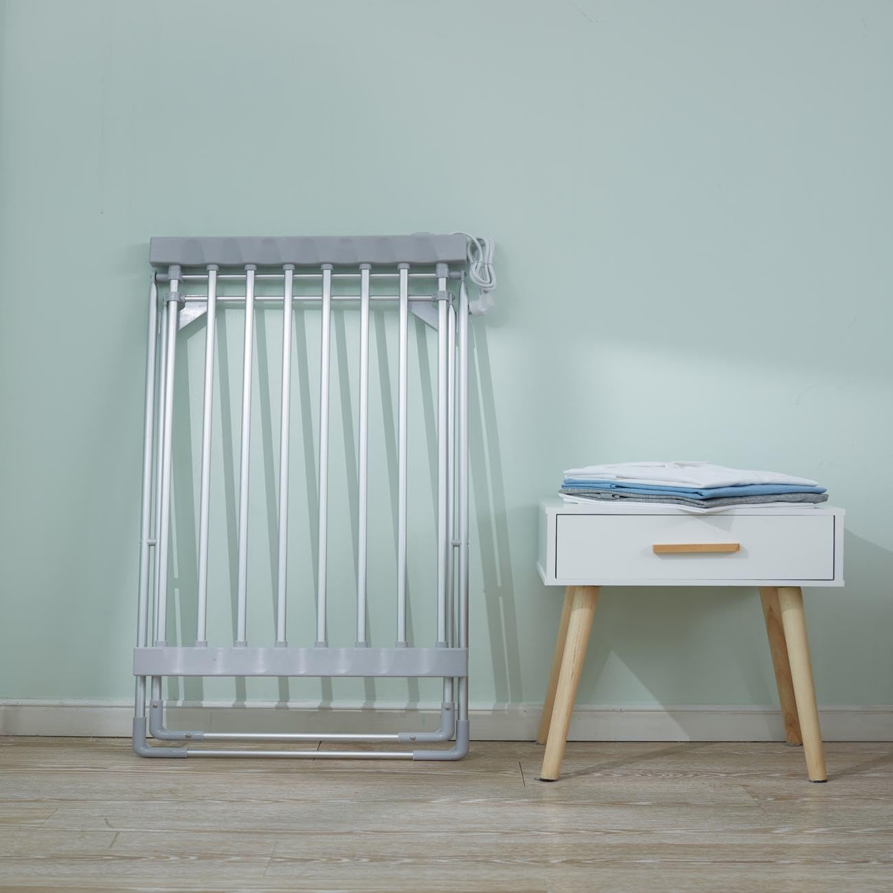 Herzberg HG8070-WHT, Elektro-Wäschetrockner, Schnelles Trocknen, Energieeinsparung, Leise, Kompakt, 8 Heizstäbe, Entfeuchtung, Antibakteriell, verwenden, 120W, Weiß