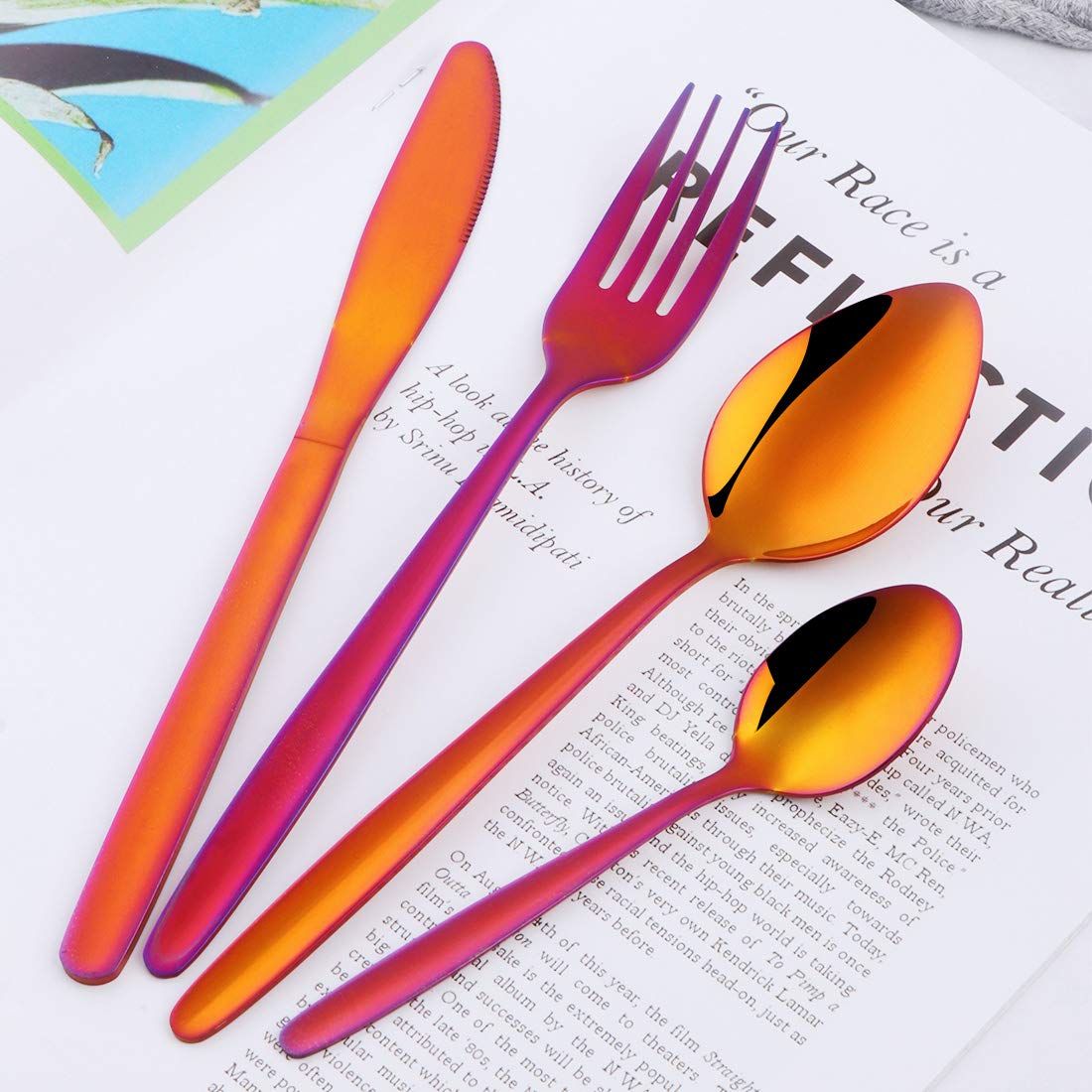 BuyGo Besteck-Set für 8 Personen, Edelstahl, mehrfarbig, Camping-Besteck-Set, handpoliert, spülmaschinenfest, 32-teilig