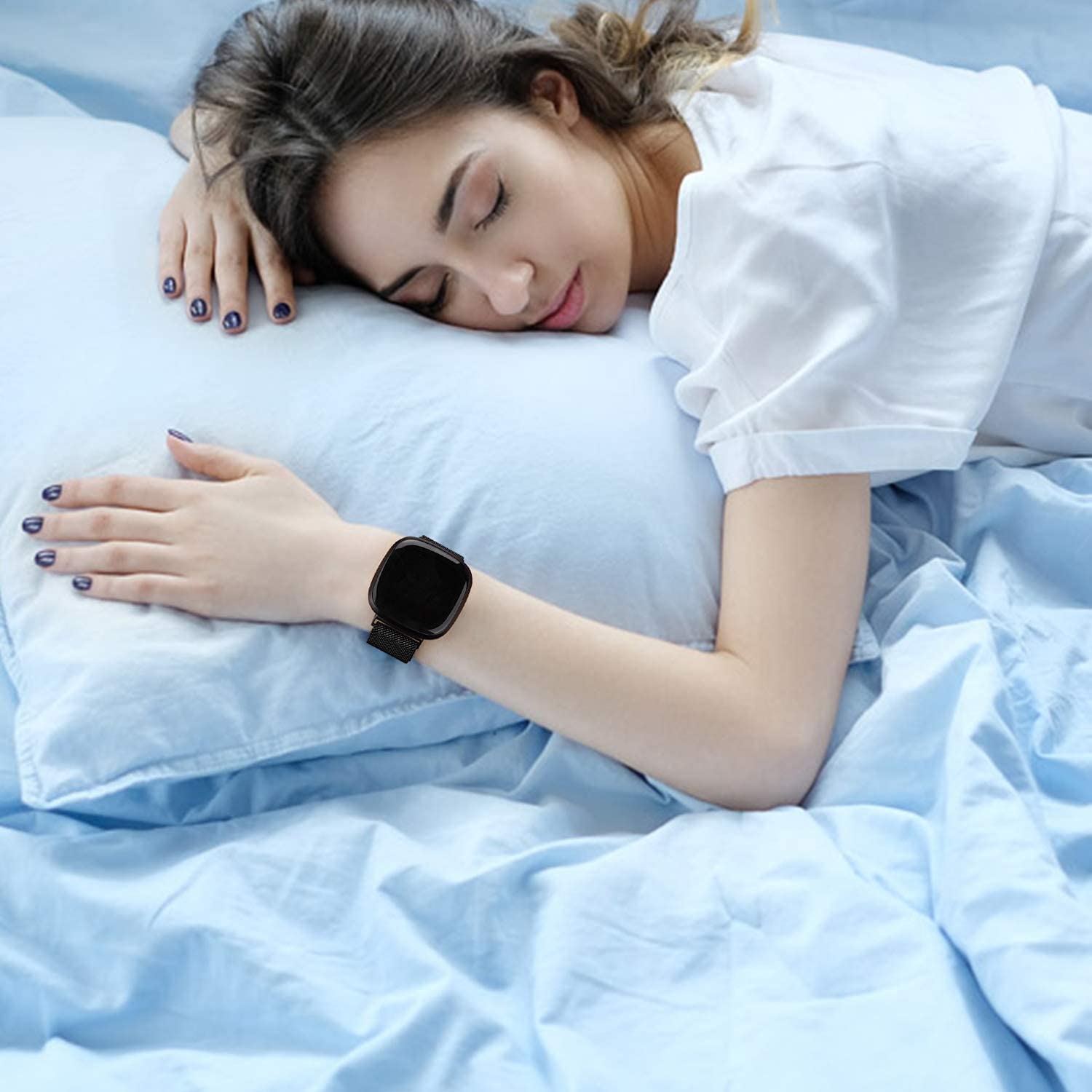 Bracelet en métal compatible avec Fitbit Versa 3/Versa 4/Fitbit Sense/Sense 2 pour homme et femme - Maille en acier inoxydable respirante avec fermeture magnétique réglable