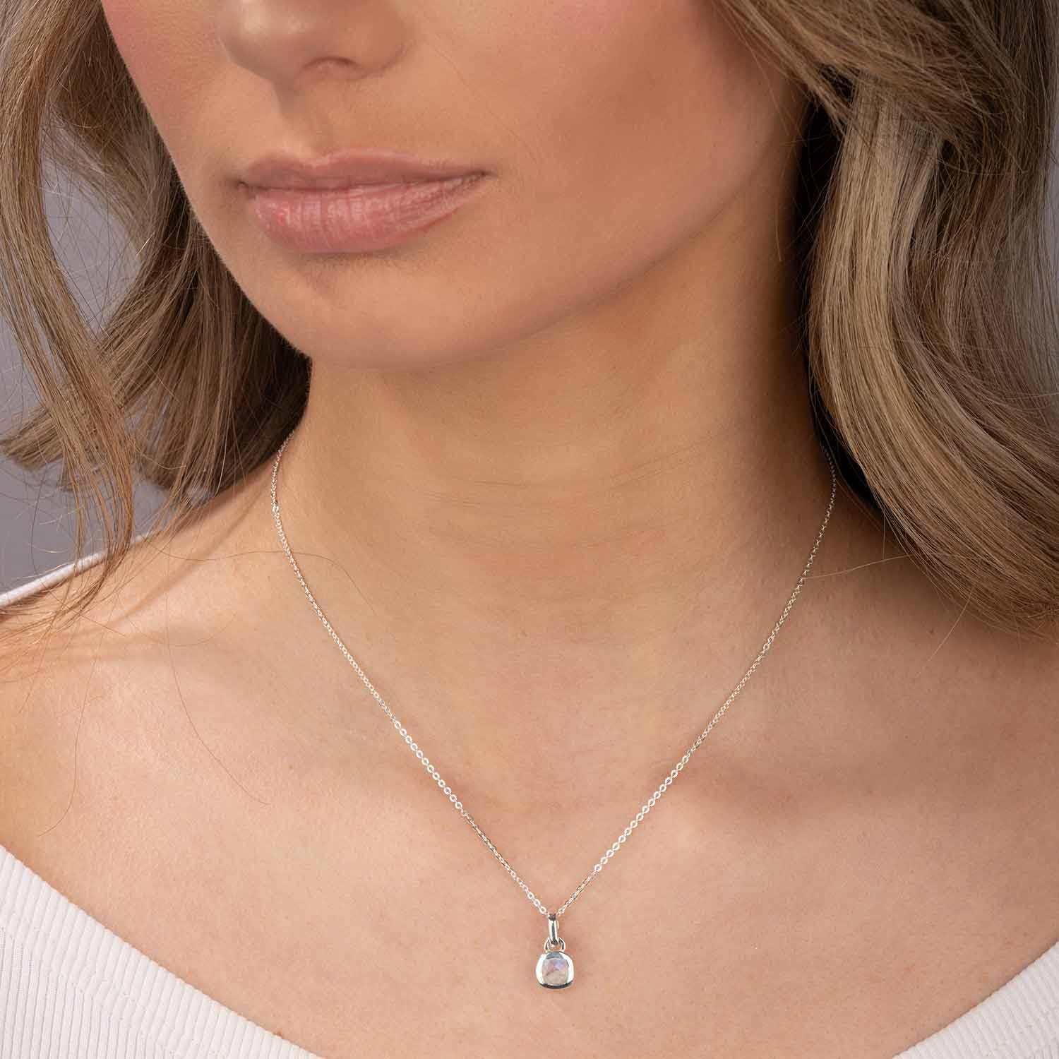 MATERIA by Matthias Wagner Quadratischer Edelstein Anhänger Silber 925 wahlweise mit Kette