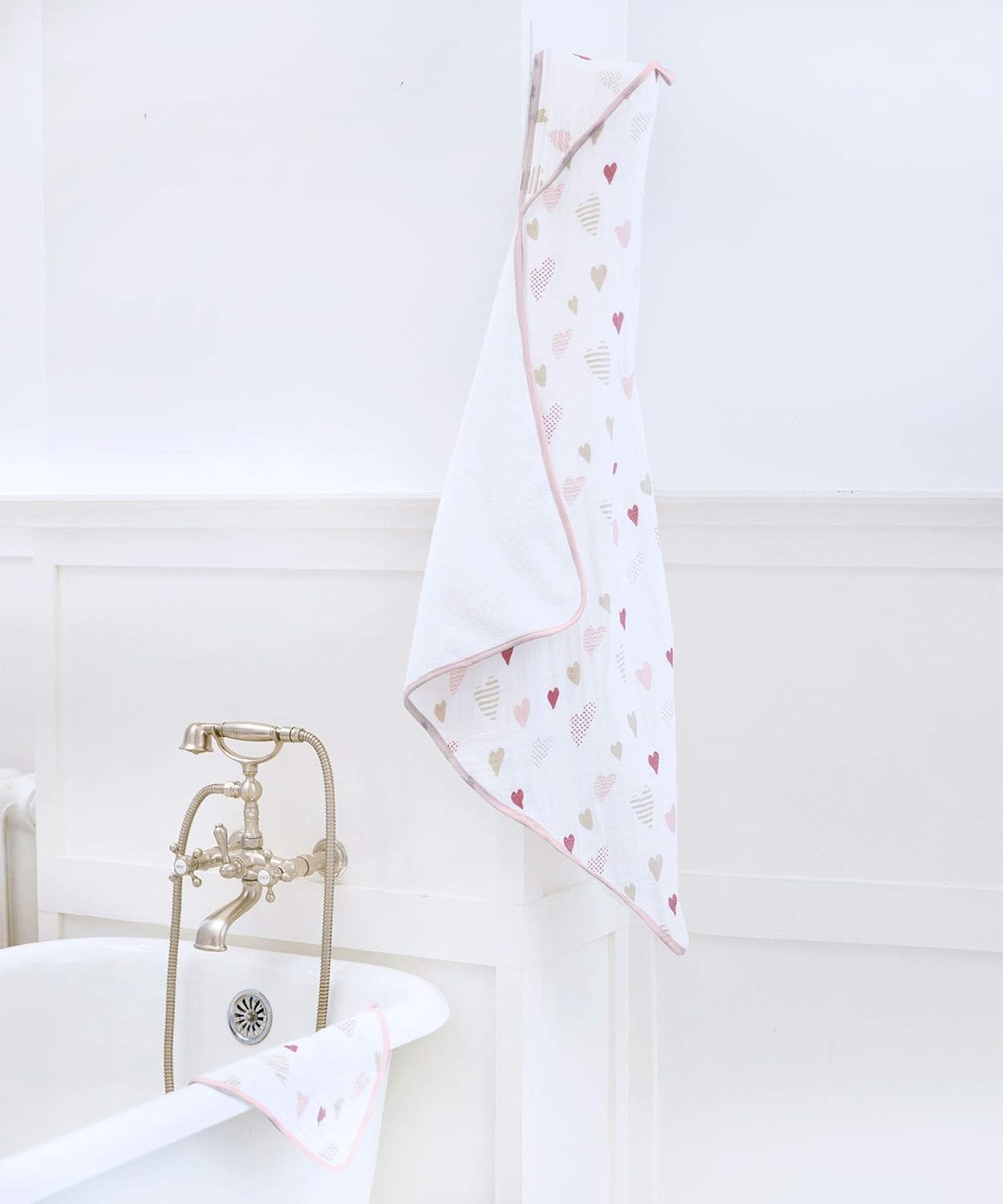 Amazon Aden Anais エイデンアンドアネイ 日本正規品 フード付きテリータオル と モスリン ウォッシュクロスセット Heart Breaker 2枚 30 ベビー マタニティ ベビー マタニティ 通販