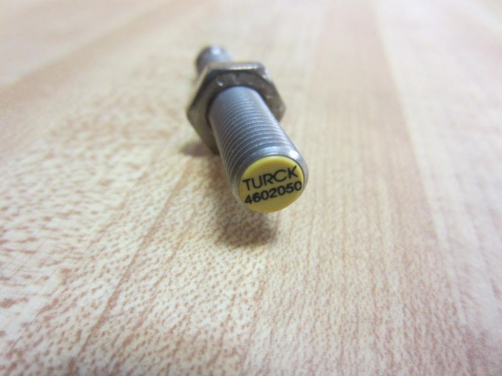 TURCK BI 2-EG08-AP6X-V1131 INDUCTIVE Proximity Sensor