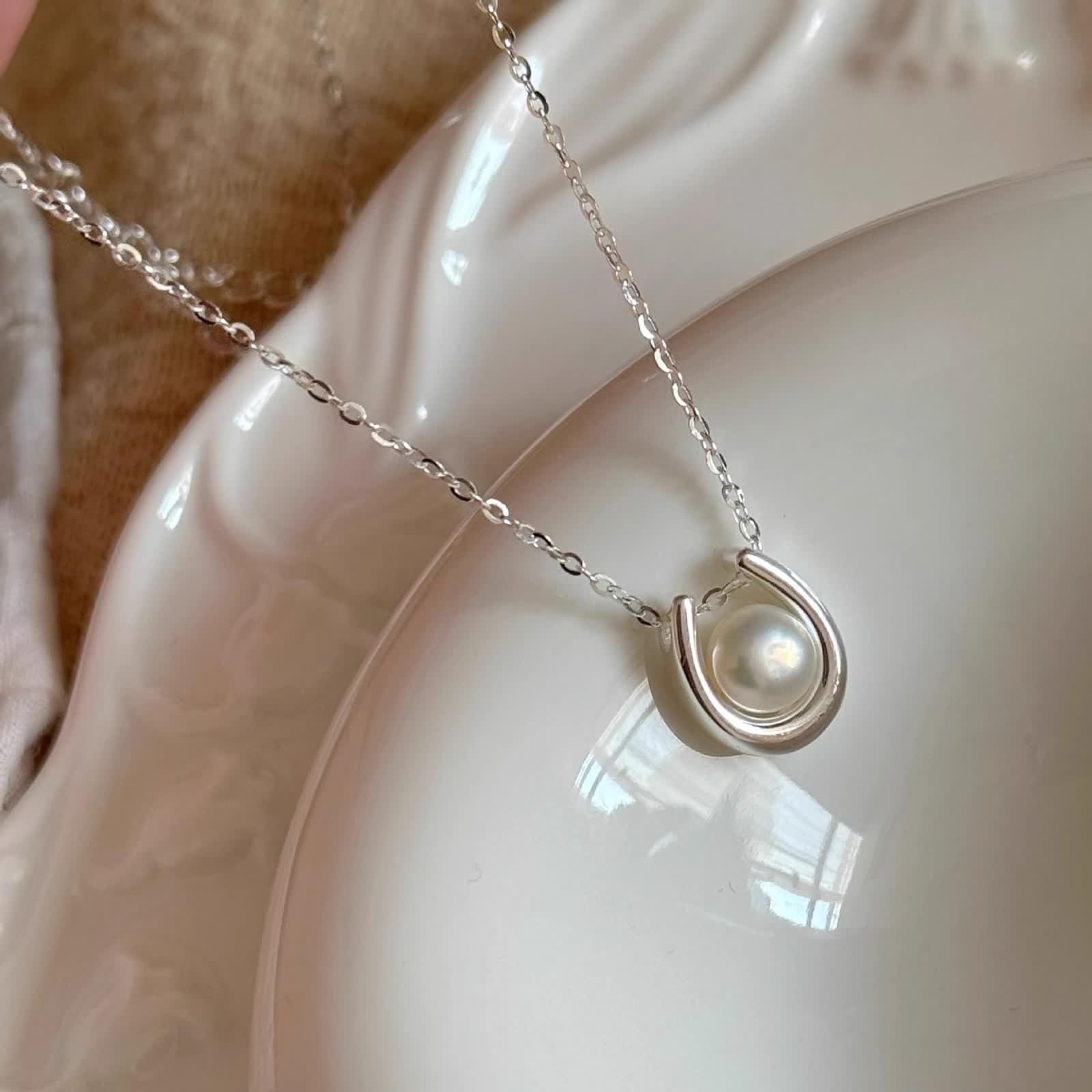 Perlen Halskette Damen, Halskette Anhänger Kette Echtschmuck 9K/14K/18K Weißgold U-Förmige Perlen 40+5cm Lang
