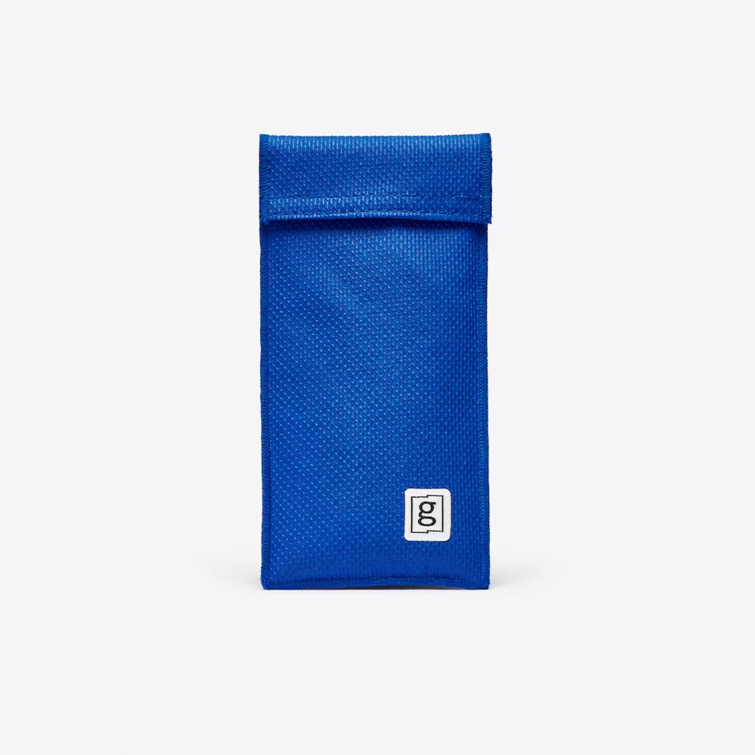 Insulin Cooler Wallet – Keeps Medication Cool and Safe for 36+ Hours, Stress-Free | Insulin Pen Cooler for Travel and Everyday Use | No Ice, No Batteries Required | 2-Pen Cooling Pouch | Blue