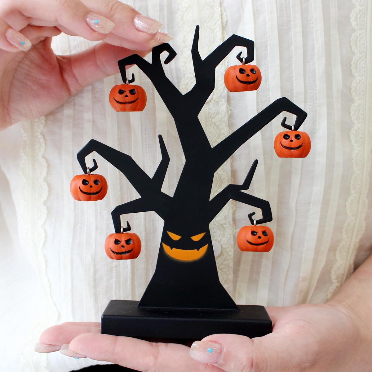 Amazon.com: JARPSIRY Metal Black Spooky Evil Tree Halloween