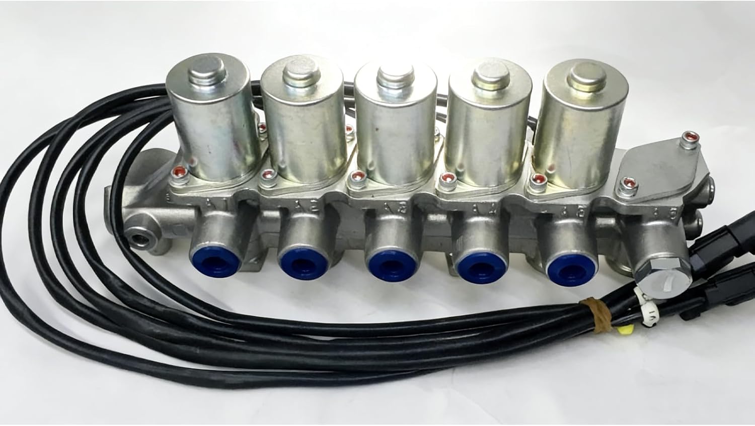 Valve Solenoid Assembly 20Y-60-41621 20Y6041621 Fits for Komatsu PC200-8 PC200-8M0 Excavator