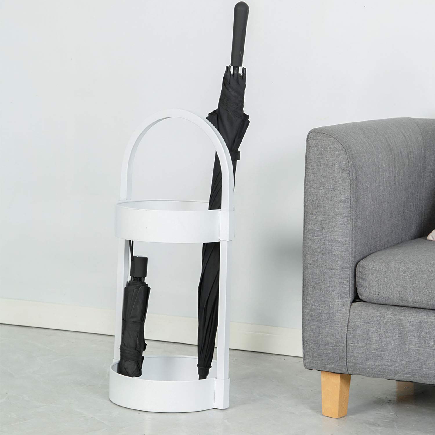 Porte-parapluie en métal moderne de salon, l'élégance cylindrique pour un décor chic