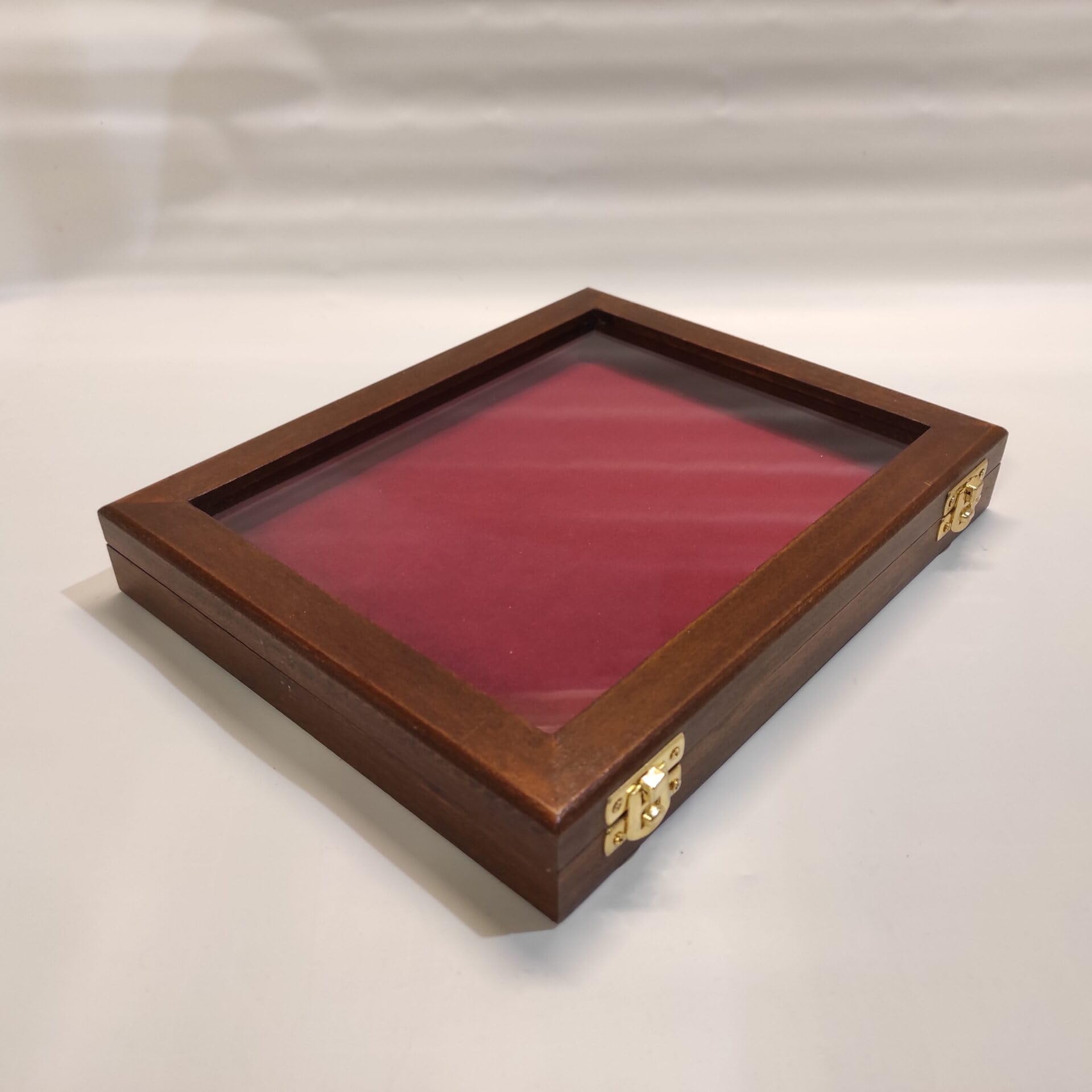 Cofanetto espositore per medaglie, cartoline e banconote da collezione in legno e vetro, artigianale made in Italy, Coins&More