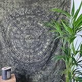 ⚫ IDEALES GESCHENK - Sie suchen nach dem perfekten Geschenk für einen geliebten Menschen, der gerade umgezogen ist? Diese Decke ist die perfekte Überraschung für Mandala-Fans und Deko-Liebhaber.