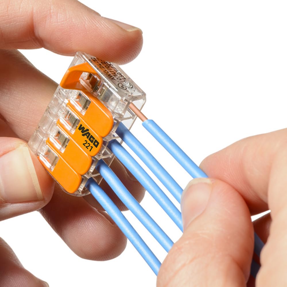 Multiple wires connected in a WAGO S221 5-way connector